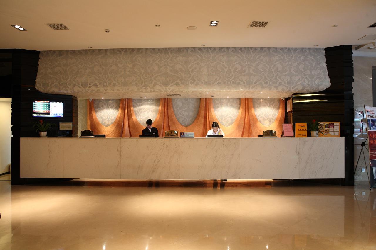 Motel Xiamen Railway Station Экстерьер фото